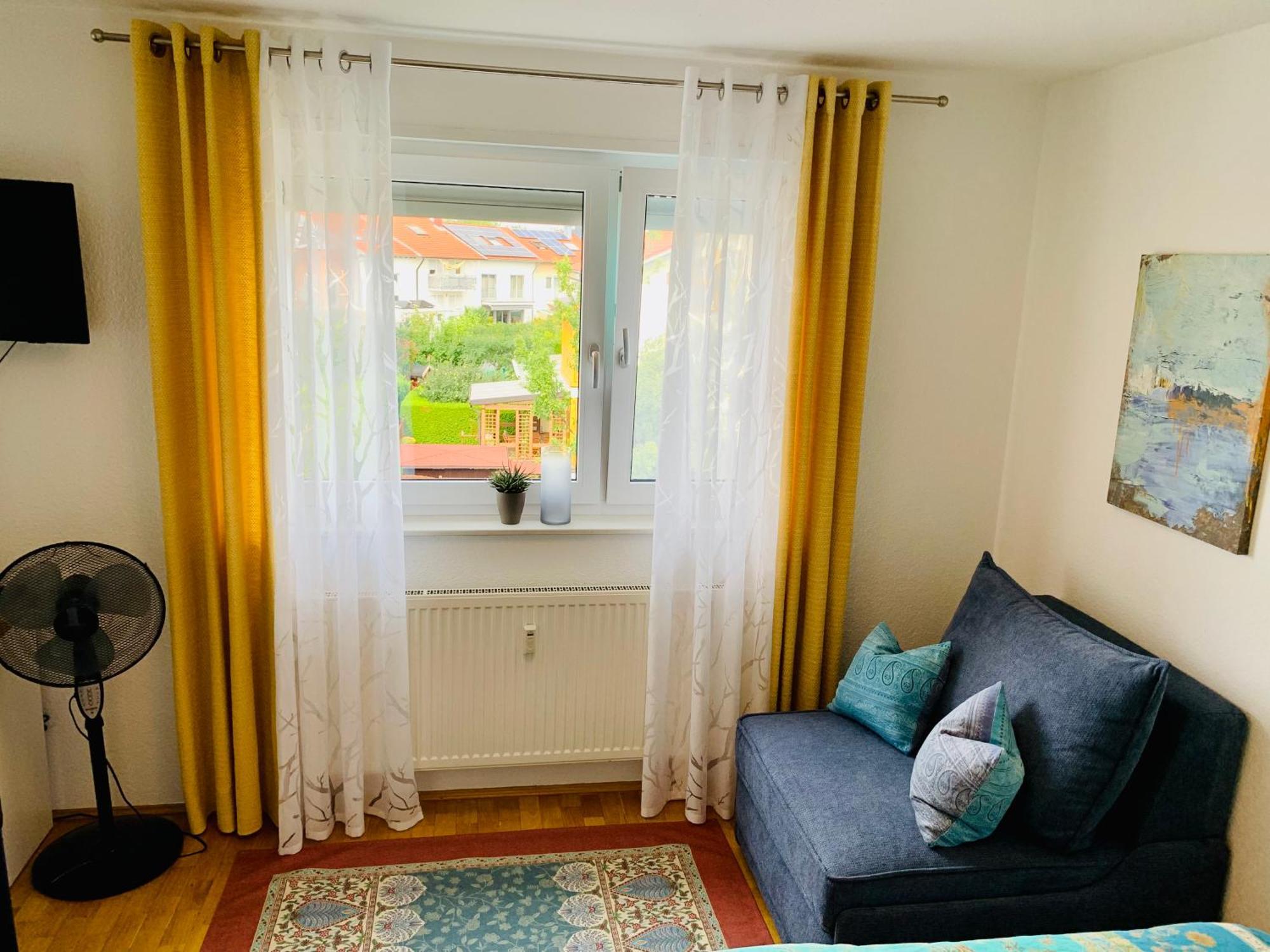 Anna Home & Sunny Home Apartments カールスルーエ エクステリア 写真
